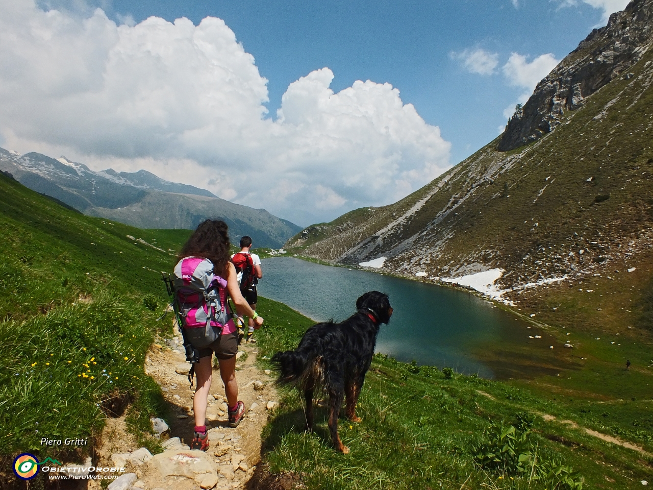 79 Scendiamo al Lago Branchino....JPG